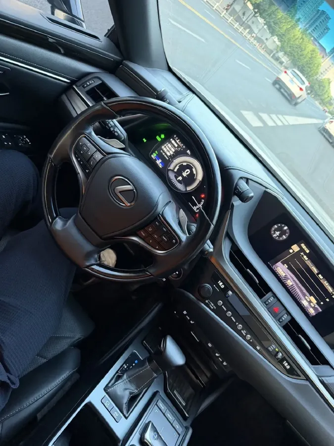 2018 Lexus ES 2.5L 178HP L4 E-CVT Hybrid,autocango,china used car exporter,china ev exporter,chinese used car exporter,chinese used ev exporter