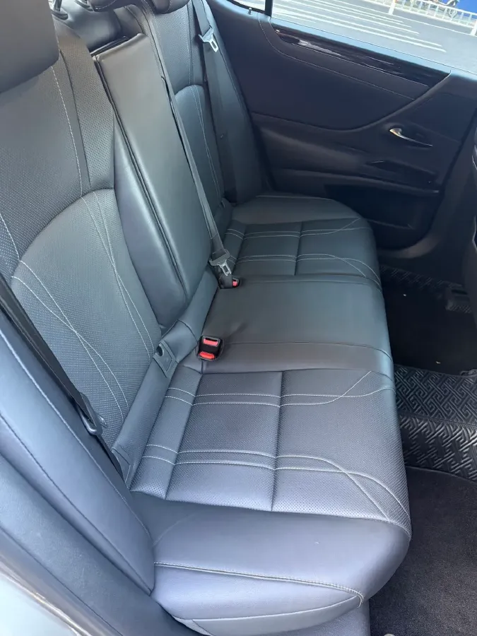 2018 Lexus ES 2.5L 178HP L4 E-CVT Hybrid,autocango,china used car exporter,china ev exporter,chinese used car exporter,chinese used ev exporter