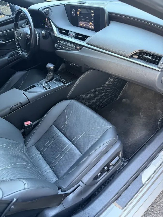 2018 Lexus ES 2.5L 178HP L4 E-CVT Hybrid,autocango,china used car exporter,china ev exporter,chinese used car exporter,chinese used ev exporter
