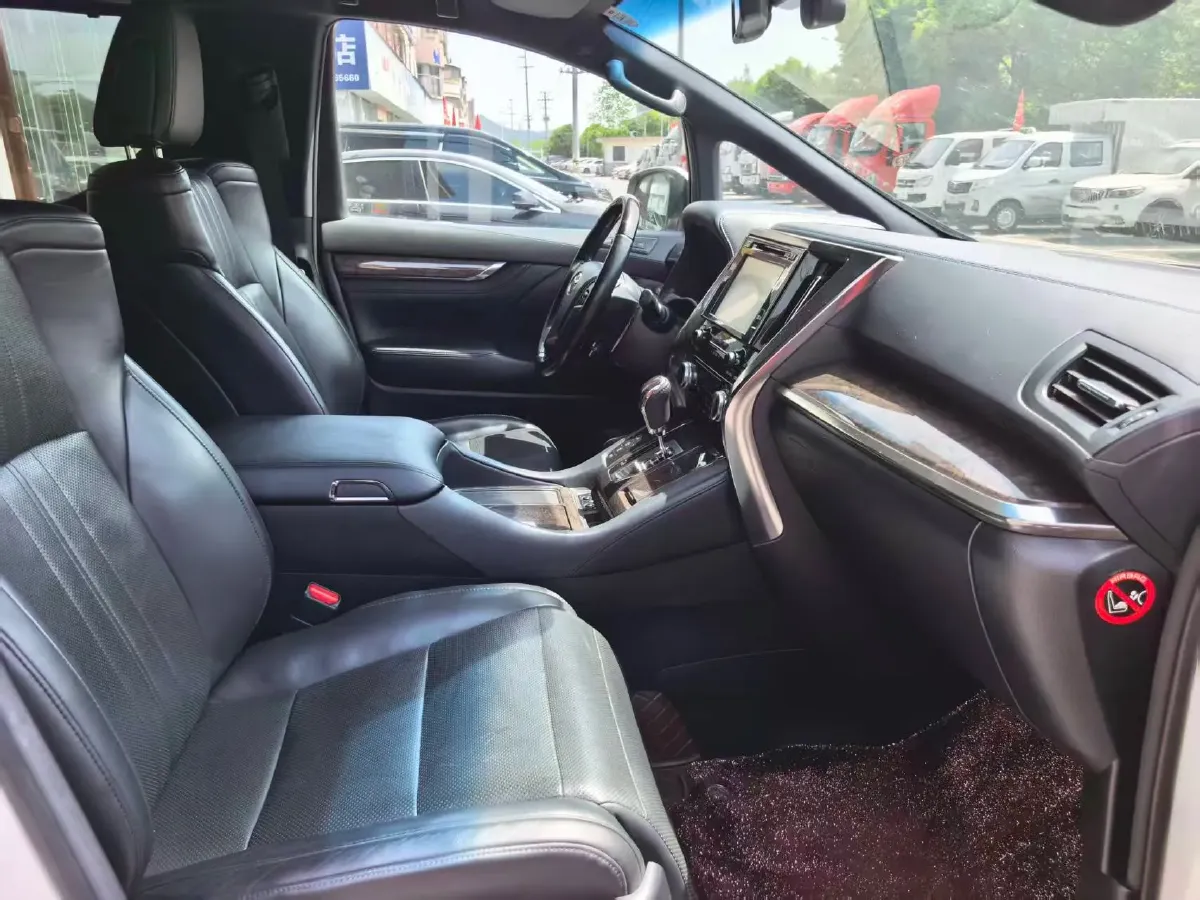 2018 Toyota Alphard 3.5L 301HP V6 8AT,autocango,china used car exporter,china ev exporter,chinese used car exporter,chinese used ev exporter