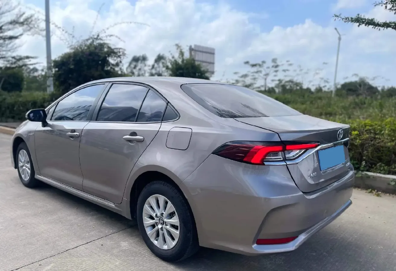 2021 Toyota Corolla 1.2T 116HP L4 CVT,autocango,china used car exporter,china ev exporter,chinese used car exporter,chinese used ev exporter