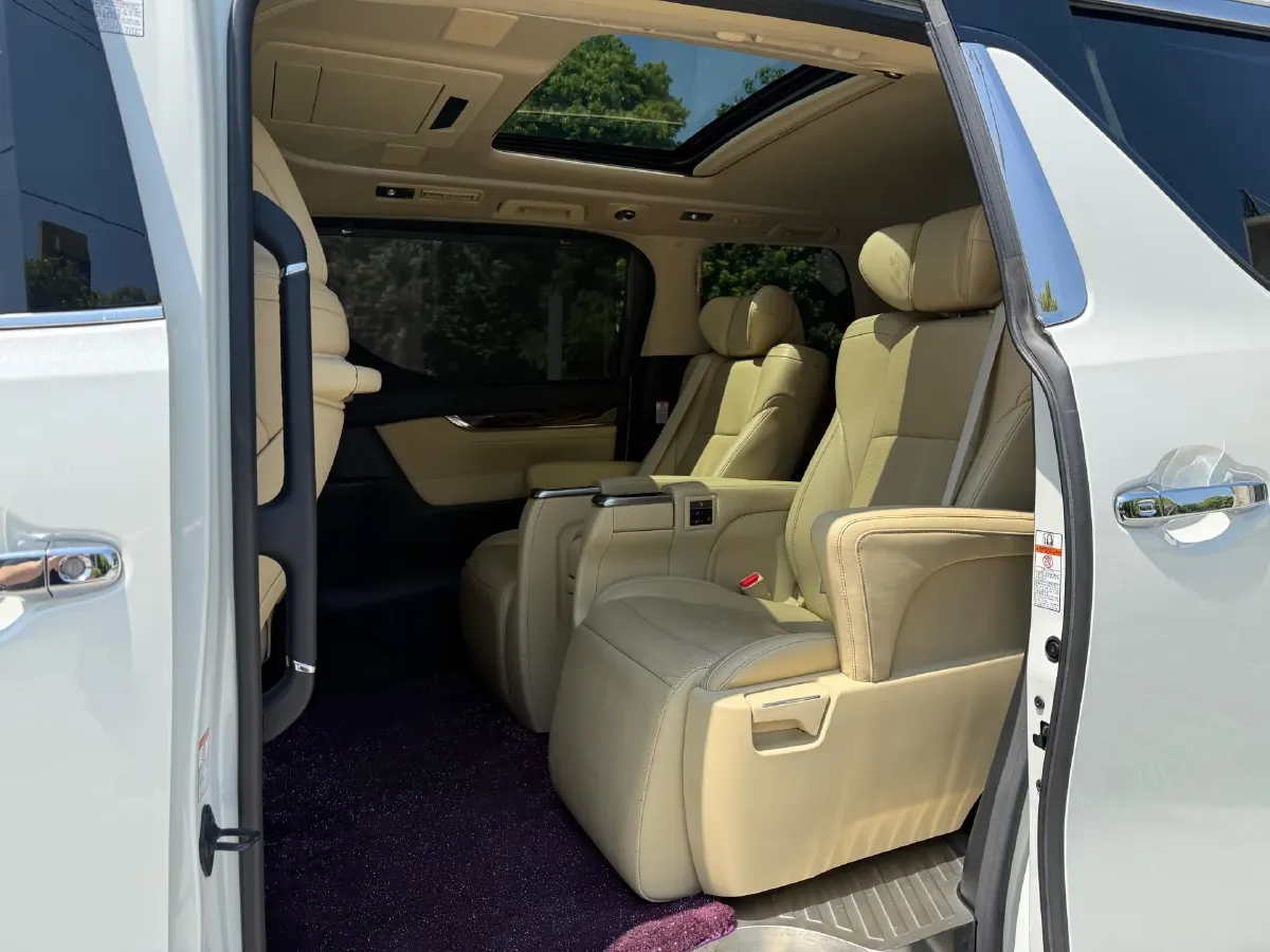2018 Toyota Alphard 3.5L 301HP V6 8AT,autocango,china used car exporter,china ev exporter,chinese used car exporter,chinese used ev exporter