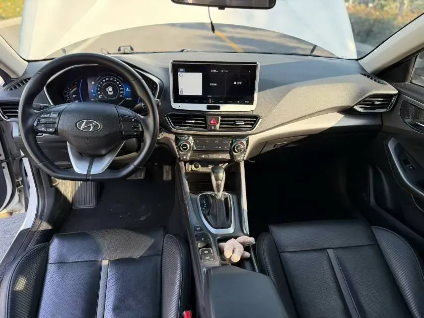 2021 Hyundai La Festa 1.6T 204HP L4 7DCT,autocango,china used car exporter,china ev exporter,chinese used car exporter,chinese used ev exporter