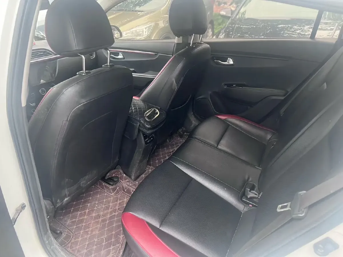 2017 Kia KX Cross 1.4L 100HP L4 6AT,autocango,china used car exporter,china ev exporter,chinese used car exporter,chinese used ev exporter