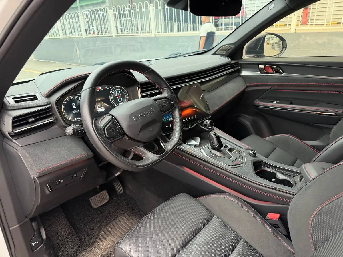 2022 LYNK&CO 05 2.0T 254HP L4 8AT,autocango,china used car exporter,china ev exporter,chinese used car exporter,chinese used ev exporter