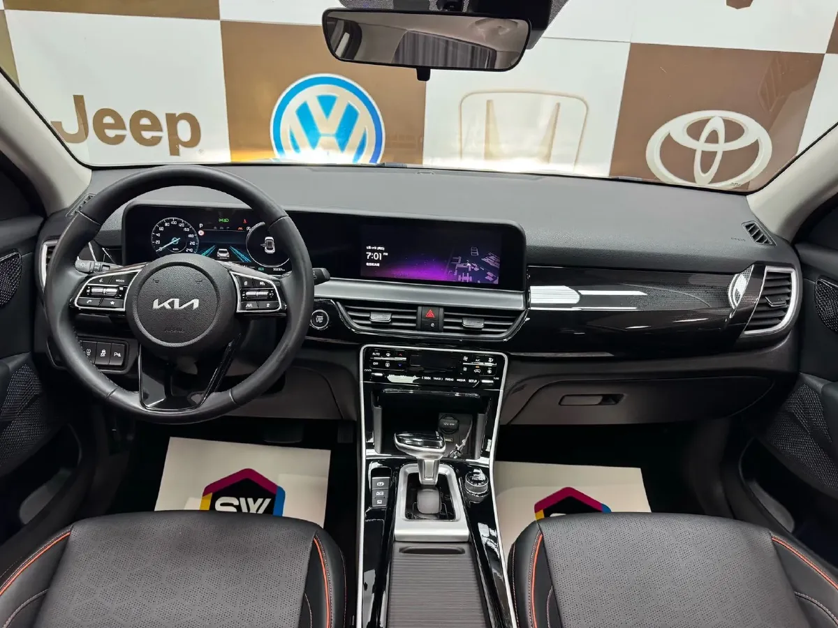 2023 Kia Seltos 1.5L 115HP L4 CVT,autocango,china used car exporter,china ev exporter,chinese used car exporter,chinese used ev exporter