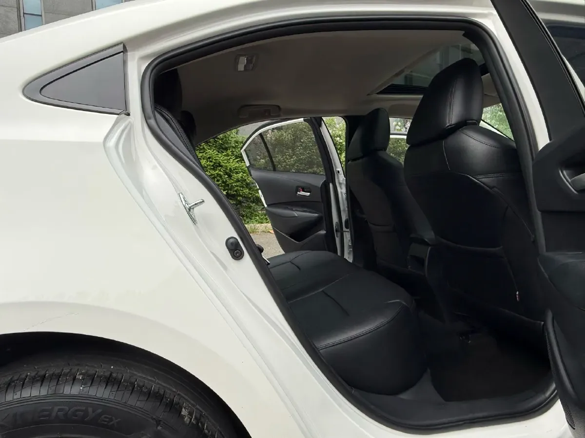 2021 Toyota Corolla 1.2T 116HP L4 CVT,autocango,china used car exporter,china ev exporter,chinese used car exporter,chinese used ev exporter