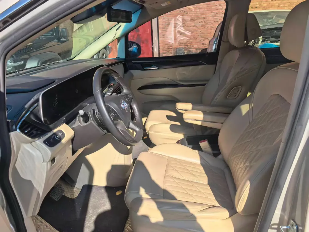 2022 Buick GL8 2.0T 237HP L4 9AT,autocango,china used car exporter,china ev exporter,chinese used car exporter,chinese used ev exporter