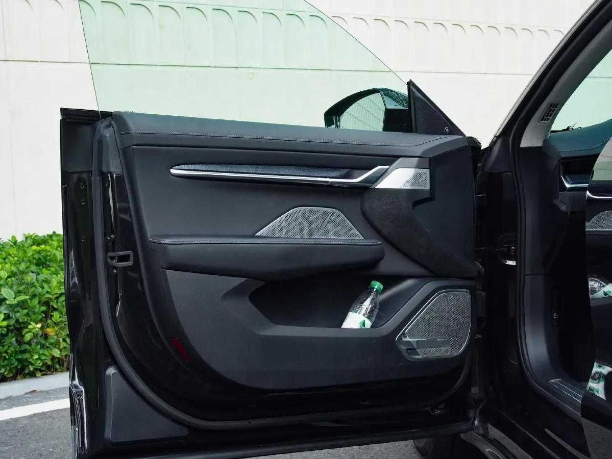 2021 Zeekr 001 BEV 100KWH,autocango,china used car exporter,china ev exporter,chinese used car exporter,chinese used ev exporter