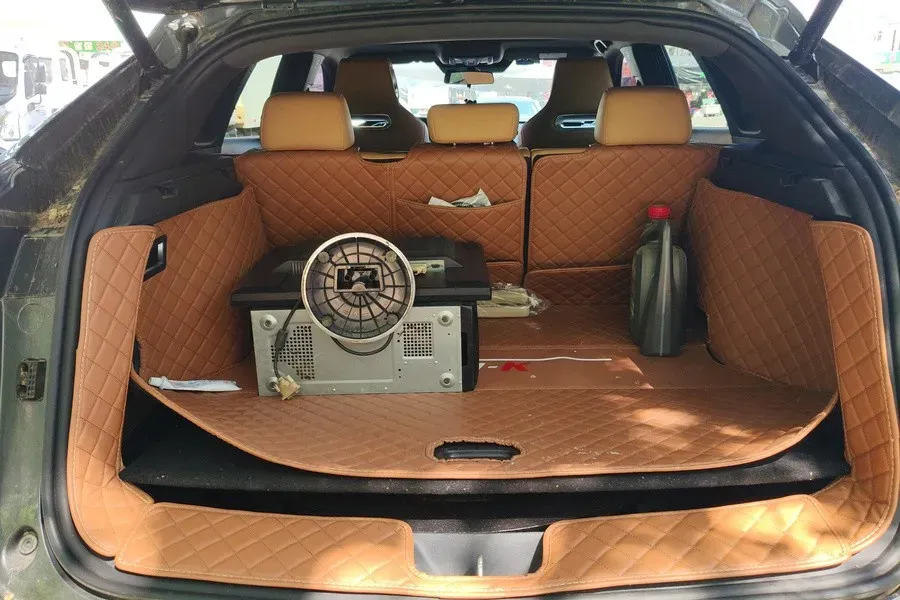 2021 ChangAn UNI-K 2.0T 233HP L4 8AT,autocango,china used car exporter,china ev exporter,chinese used car exporter,chinese used ev exporter