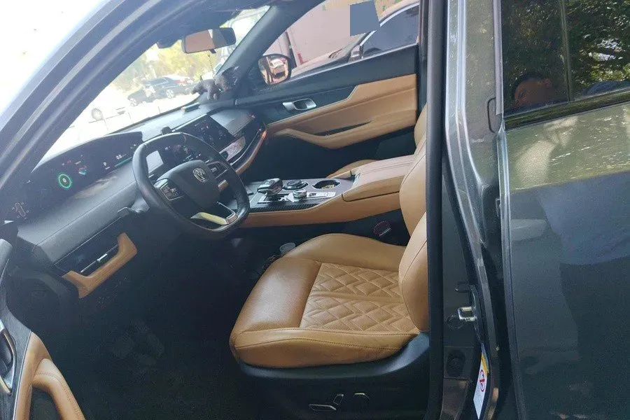2021 ChangAn UNI-K 2.0T 233HP L4 8AT,autocango,china used car exporter,china ev exporter,chinese used car exporter,chinese used ev exporter