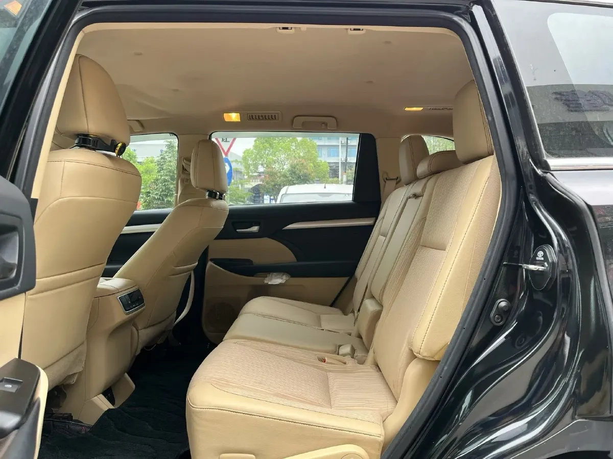 2018 Toyota Highlander 2.0T 220HP L4 6AT,autocango,china used car exporter,china ev exporter,chinese used car exporter,chinese used ev exporter