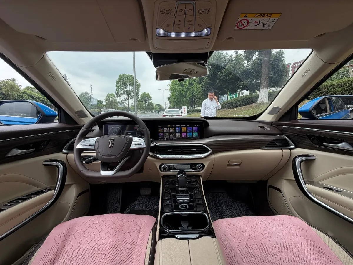 2019 Bestune T77 1.2T 143HP L4 7DCT,autocango,china used car exporter,china ev exporter,chinese used car exporter,chinese used ev exporter