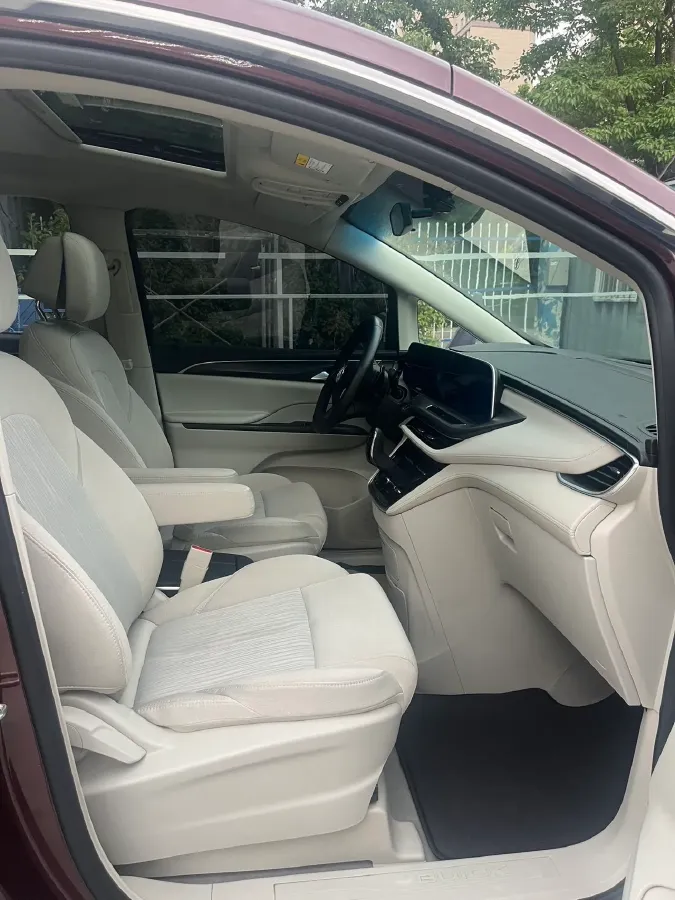 2022 Buick GL8 2.0T 237HP L4 9AT,autocango,china used car exporter,china ev exporter,chinese used car exporter,chinese used ev exporter