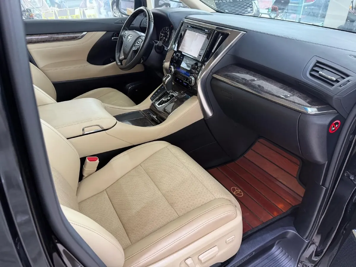 2018 Toyota Alphard 3.5L 301HP V6 8AT,autocango,china used car exporter,china ev exporter,chinese used car exporter,chinese used ev exporter