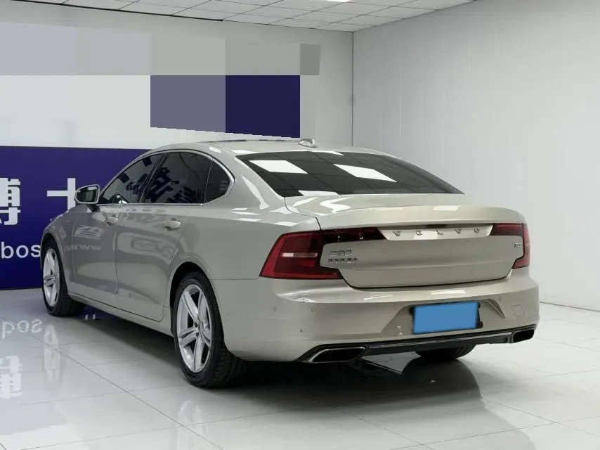 2018 Volvo S90 2.0T 190HP L4 8AT,autocango,china used car exporter,china ev exporter,chinese used car exporter,chinese used ev exporter
