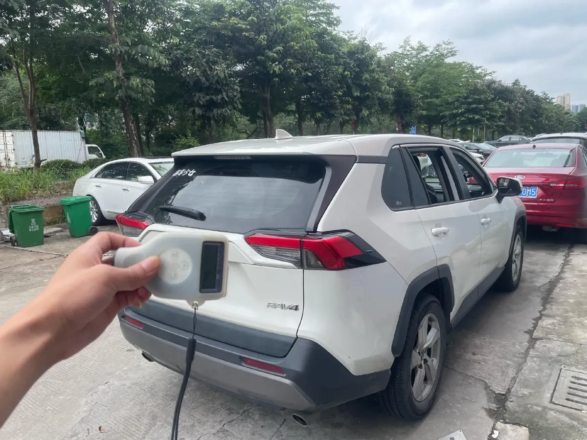 2020 Toyota RAV4 2.0L 171HP L4 CVT,autocango,china used car exporter,china ev exporter,chinese used car exporter,chinese used ev exporter