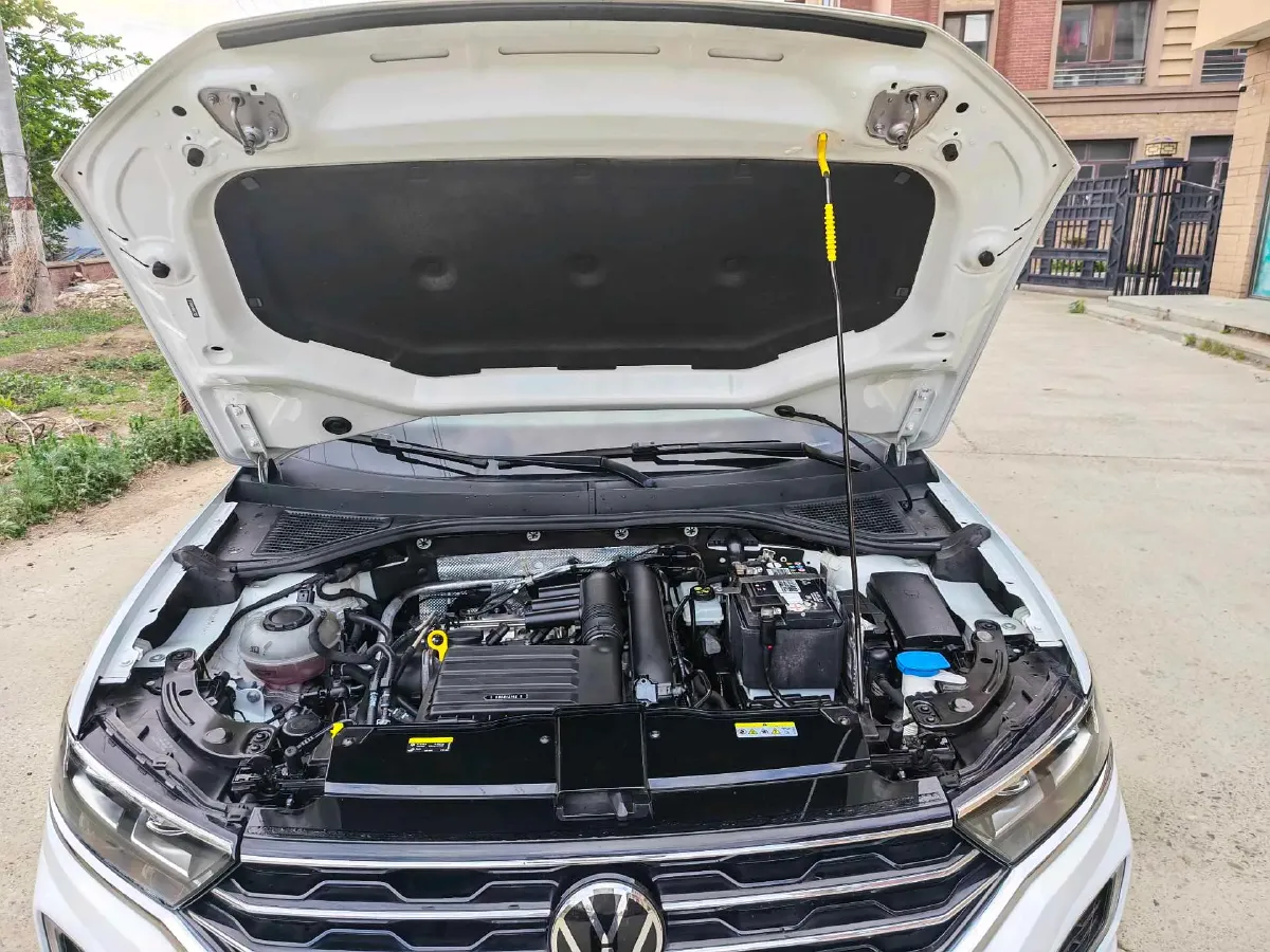 2022 Volkswagen T-Roc 1.4T 150HP L4 7DCT,autocango,china used car exporter,china ev exporter,chinese used car exporter,chinese used ev exporter
