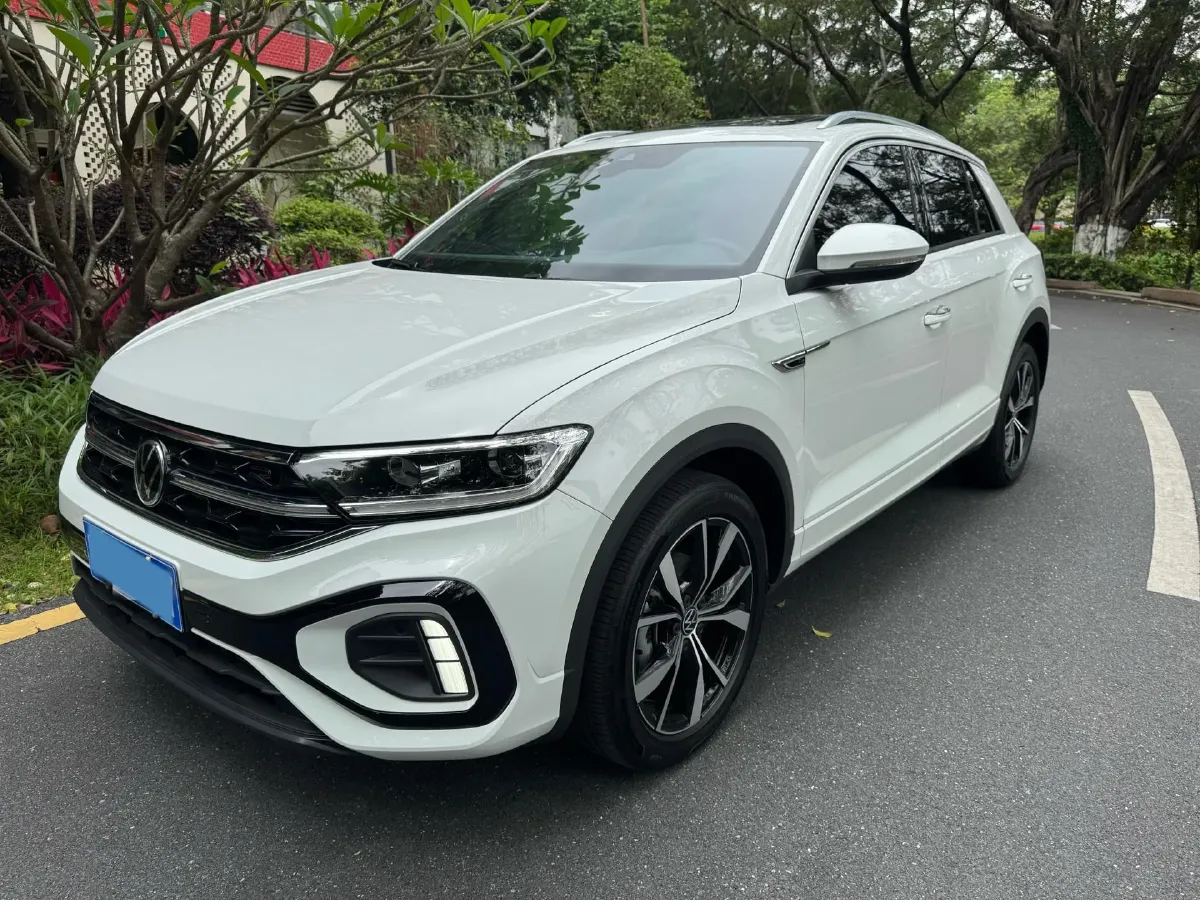 2024 Volkswagen T-Roc 1.5T 160HP L4 7DCT,autocango,china used car exporter,china ev exporter,chinese used car exporter,chinese used ev exporter
