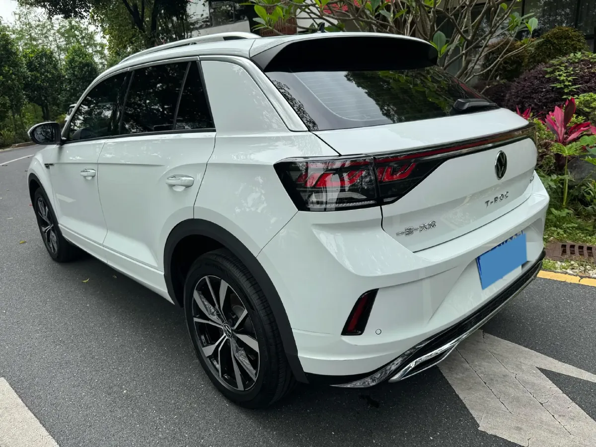 2024 Volkswagen T-Roc 1.5T 160HP L4 7DCT,autocango,china used car exporter,china ev exporter,chinese used car exporter,chinese used ev exporter