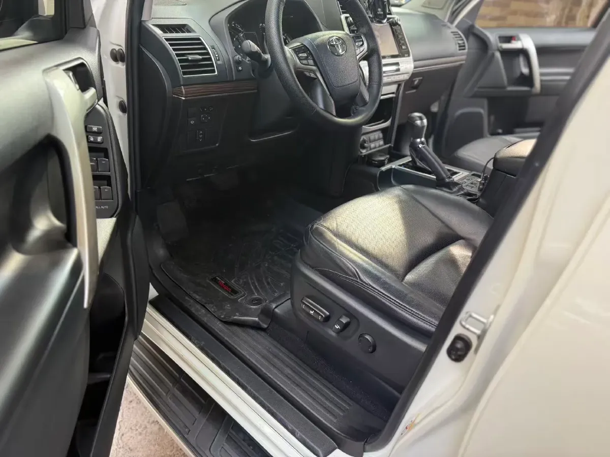 2019 Toyota Land Cruiser Prado 3.5L 280HP V6 6AT,autocango,china used car exporter,china ev exporter,chinese used car exporter,chinese used ev exporter