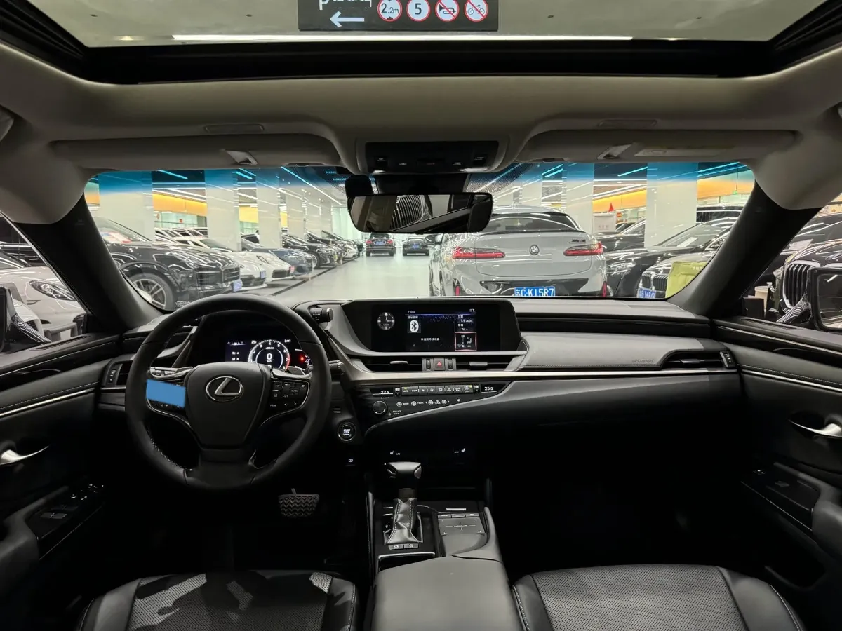 2020 Lexus ES 2.0L 173HP L4 CVT,autocango,china used car exporter,china ev exporter,chinese used car exporter,chinese used ev exporter