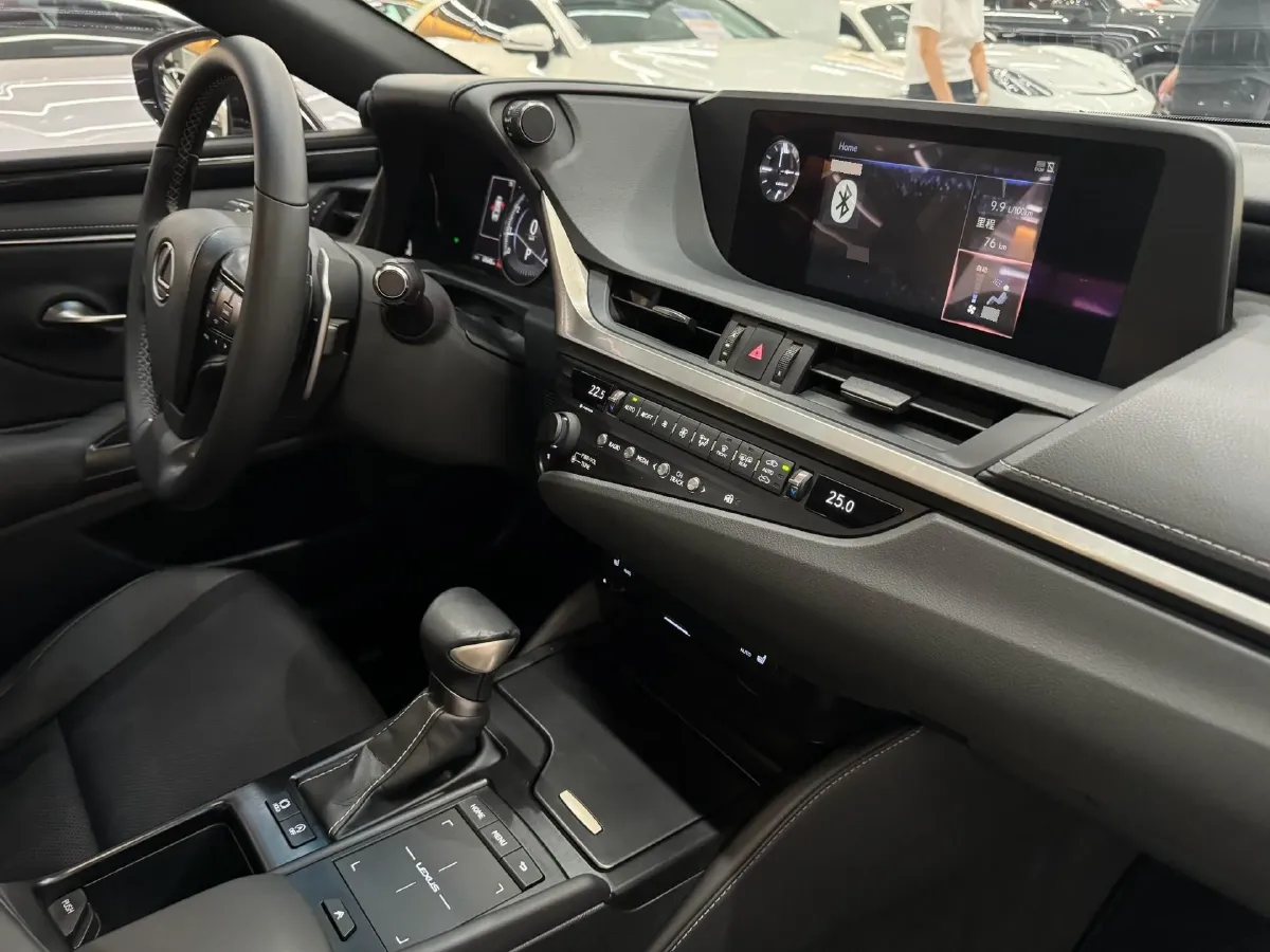 2020 Lexus ES 2.0L 173HP L4 CVT,autocango,china used car exporter,china ev exporter,chinese used car exporter,chinese used ev exporter