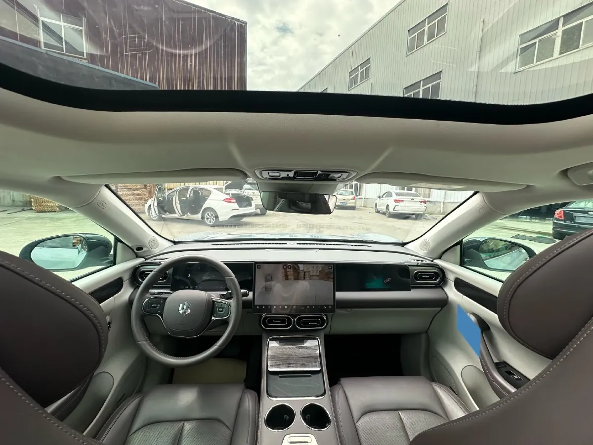 2024 Leapmotor C11 1.5L 95HP L4 REEV 43.74KWH,autocango,china used car exporter,china ev exporter,chinese used car exporter,chinese used ev exporter