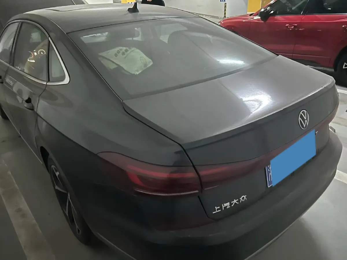 2025 Volkswagen Passat 2.0T 186HP L4 7DCT,autocango,china used car exporter,china ev exporter,chinese used car exporter,chinese used ev exporter