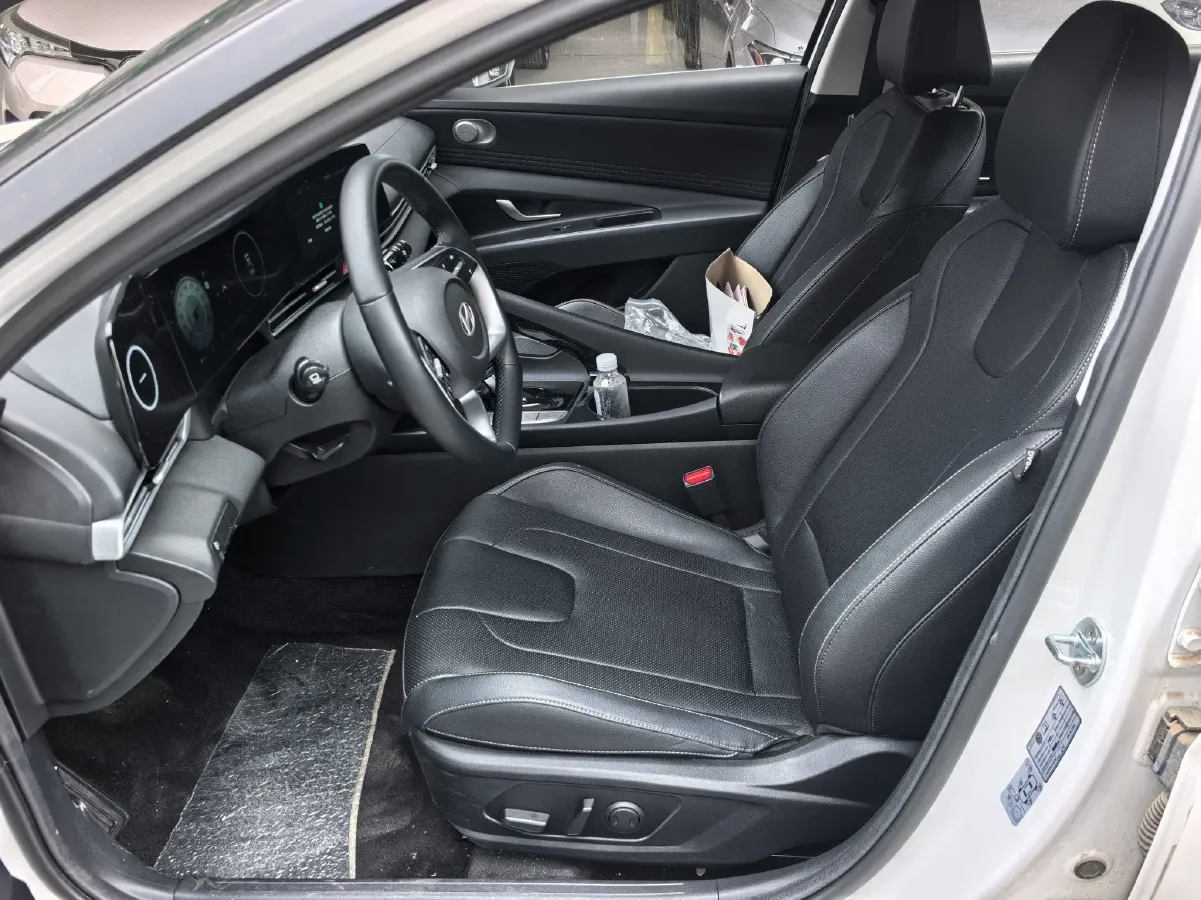 2023 Hyundai Elantra 1.5L 115HP L4 CVT,autocango,china used car exporter,china ev exporter,chinese used car exporter,chinese used ev exporter