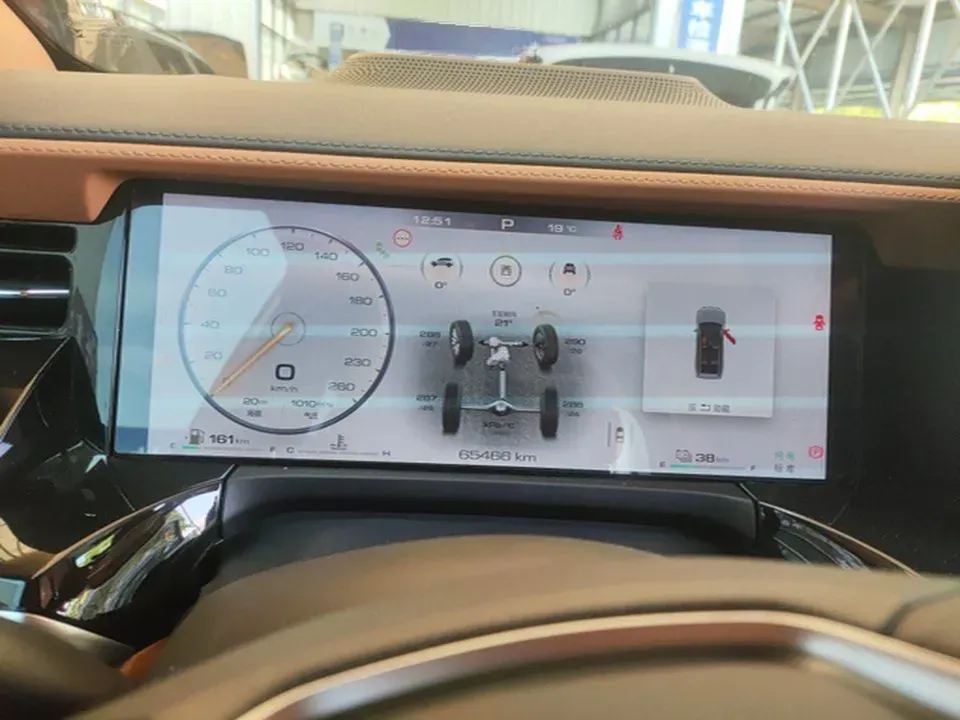 2023 Tank 500 2.0T 252HP L4 9AT PHEV 37.1KWH,autocango,china used car exporter,china ev exporter,chinese used car exporter,chinese used ev exporter
