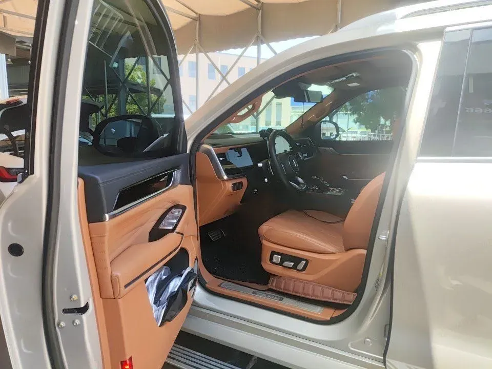 2023 Tank 500 2.0T 252HP L4 9AT PHEV 37.1KWH,autocango,china used car exporter,china ev exporter,chinese used car exporter,chinese used ev exporter