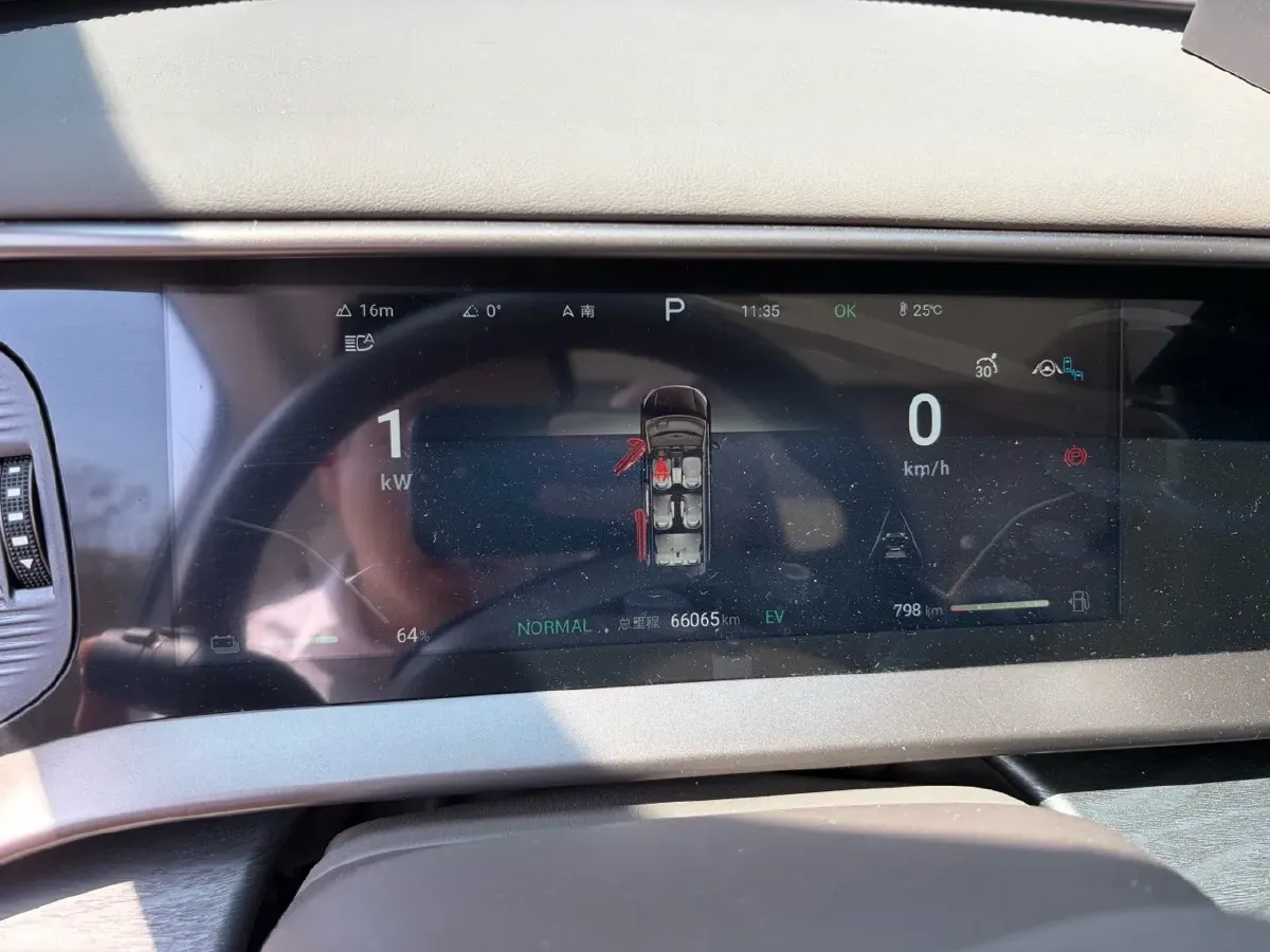 2022 HongQi HS7 3.0T 337HP V6 8AT,autocango,china used car exporter,china ev exporter,chinese used car exporter,chinese used ev exporter