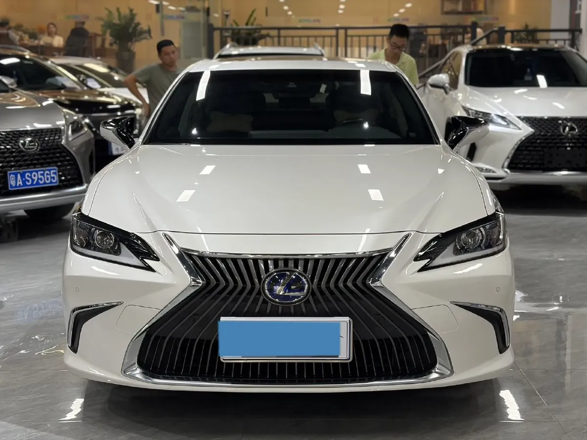 2020 Lexus ES 2.5L 178HP L4 E-CVT Hybrid,autocango,china used car exporter,china ev exporter,chinese used car exporter,chinese used ev exporter