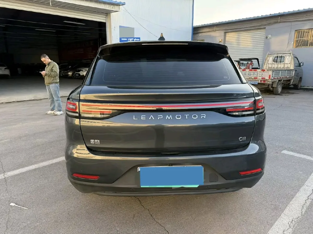 2023 Leapmotor C11 1.5L 95HP L4 REEV 43.74KWH,autocango,china used car exporter,china ev exporter,chinese used car exporter,chinese used ev exporter