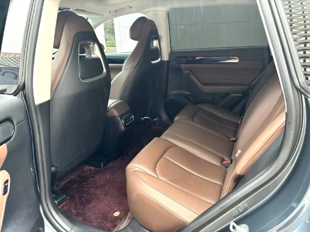 2023 Leapmotor C11 1.5L 95HP L4 REEV 43.74KWH,autocango,china used car exporter,china ev exporter,chinese used car exporter,chinese used ev exporter