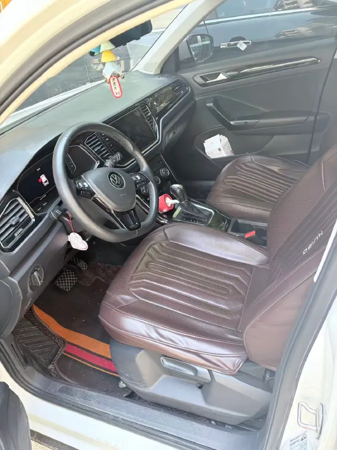 2021 Volkswagen T-Roc 1.4T 150HP L4 7DCT,autocango,china used car exporter,china ev exporter,chinese used car exporter,chinese used ev exporter