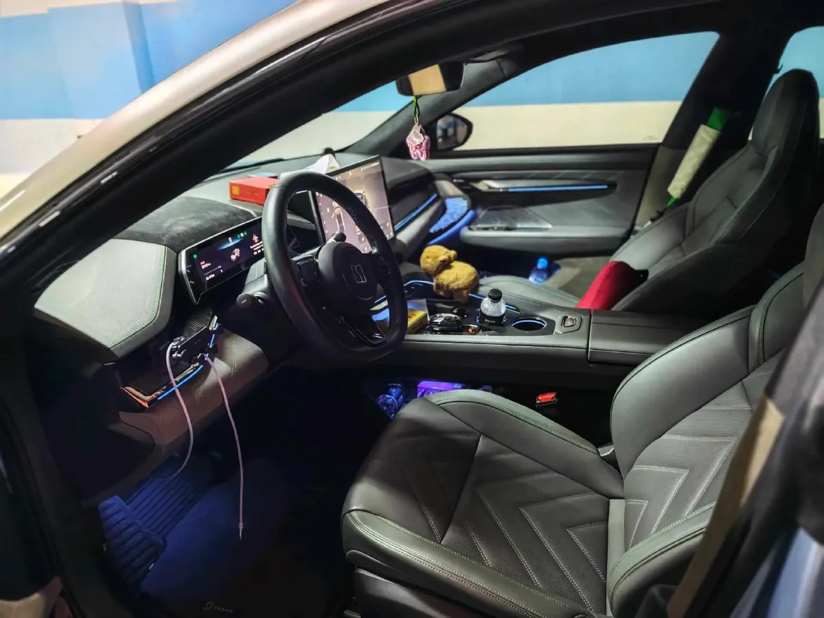 2022 Zeekr 001 BEV 86KWH,autocango,china used car exporter,china ev exporter,chinese used car exporter,chinese used ev exporter