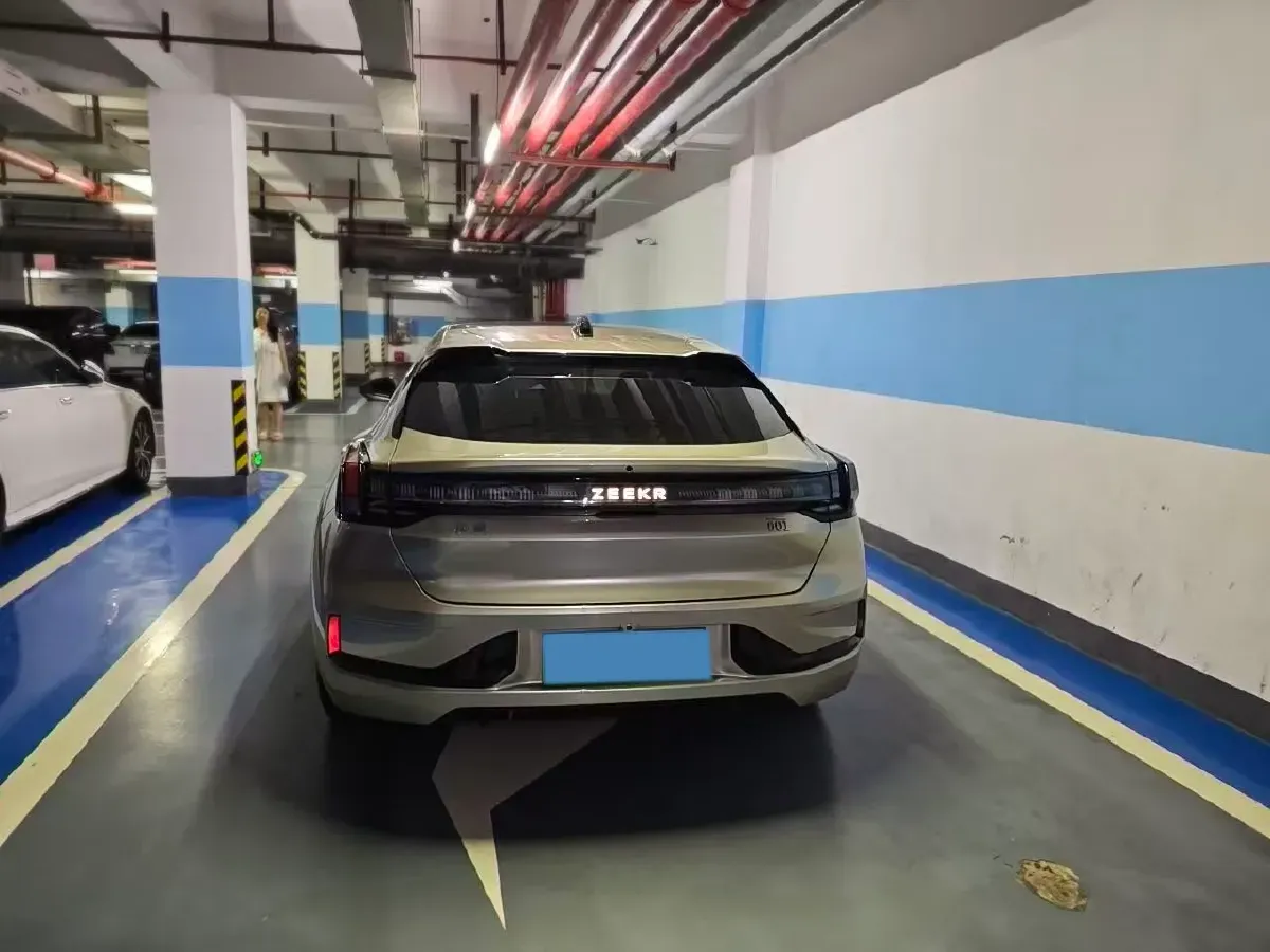 2022 Zeekr 001 BEV 86KWH,autocango,china used car exporter,china ev exporter,chinese used car exporter,chinese used ev exporter