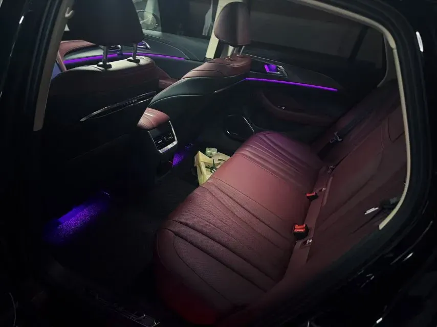 2023 HongQi H5 2.0T 224HP L4 8AT,autocango,china used car exporter,china ev exporter,chinese used car exporter,chinese used ev exporter
