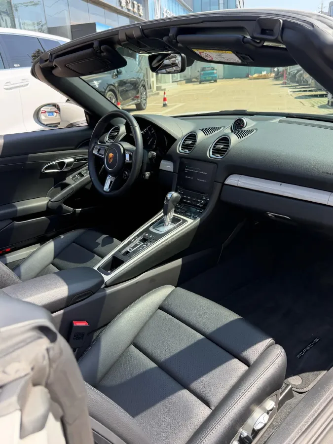 2022 Porsche 718 2.0T 300HP H4 7DCT,autocango,china used car exporter,china ev exporter,chinese used car exporter,chinese used ev exporter