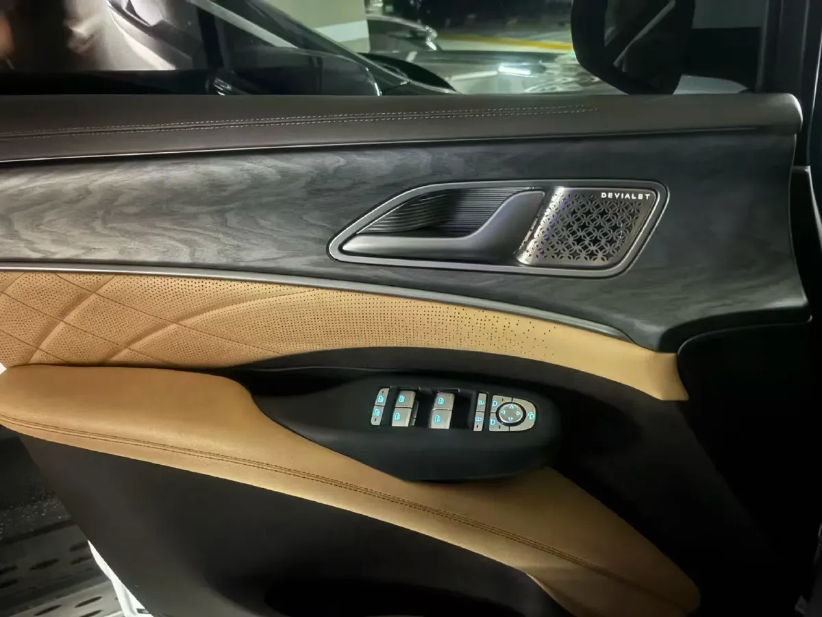 2025 Denza D9 1.5T 156HP L4 E-CVT PHEV 40KWH,autocango,china used car exporter,china ev exporter,chinese used car exporter,chinese used ev exporter