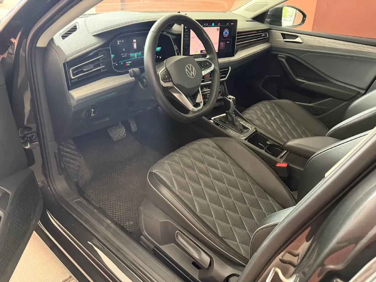 2023 Volkswagen Sagitar 1.2T 116HP L4 7DCT,autocango,china used car exporter,china ev exporter,chinese used car exporter,chinese used ev exporter
