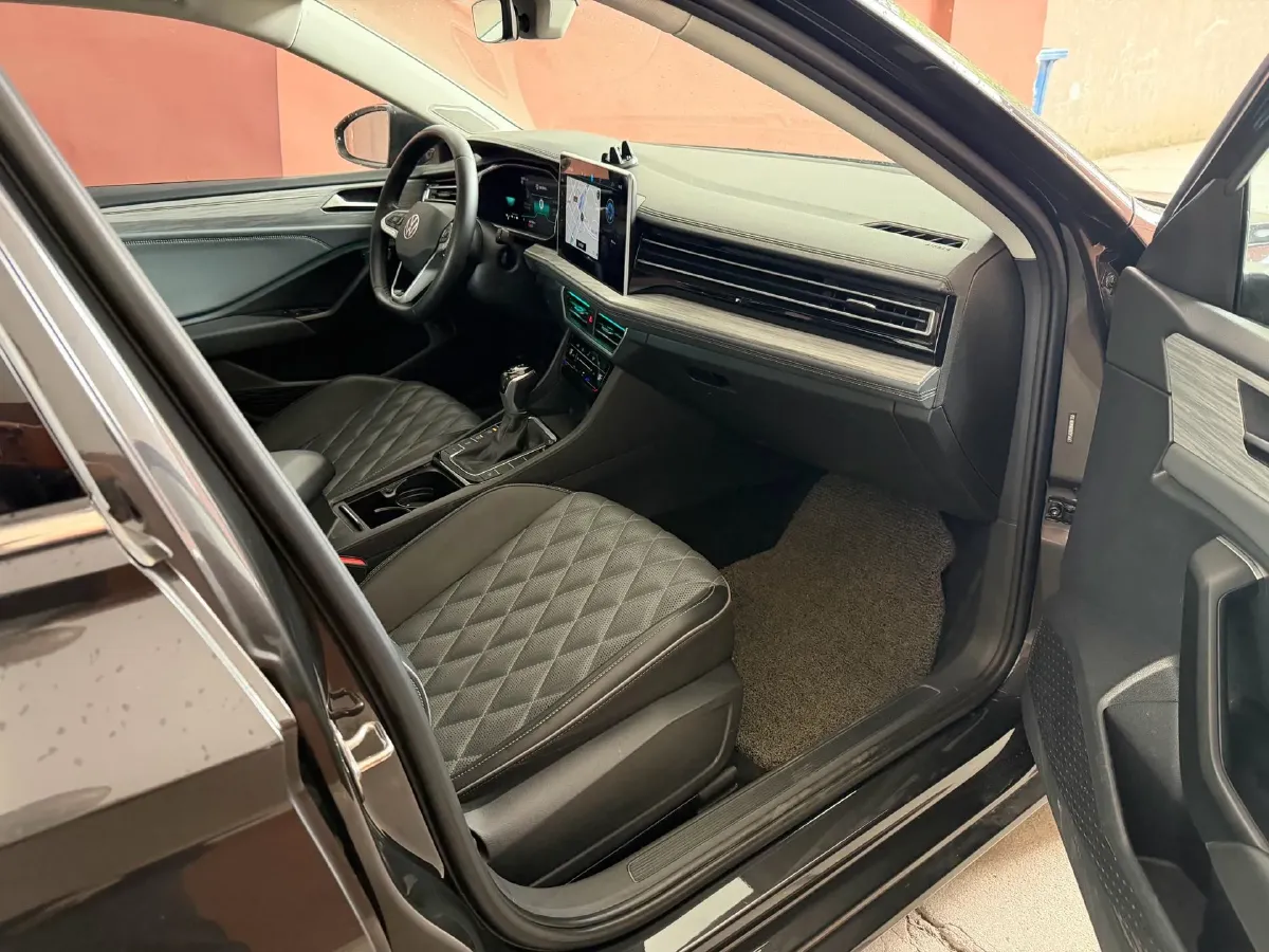 2023 Volkswagen Sagitar 1.2T 116HP L4 7DCT,autocango,china used car exporter,china ev exporter,chinese used car exporter,chinese used ev exporter