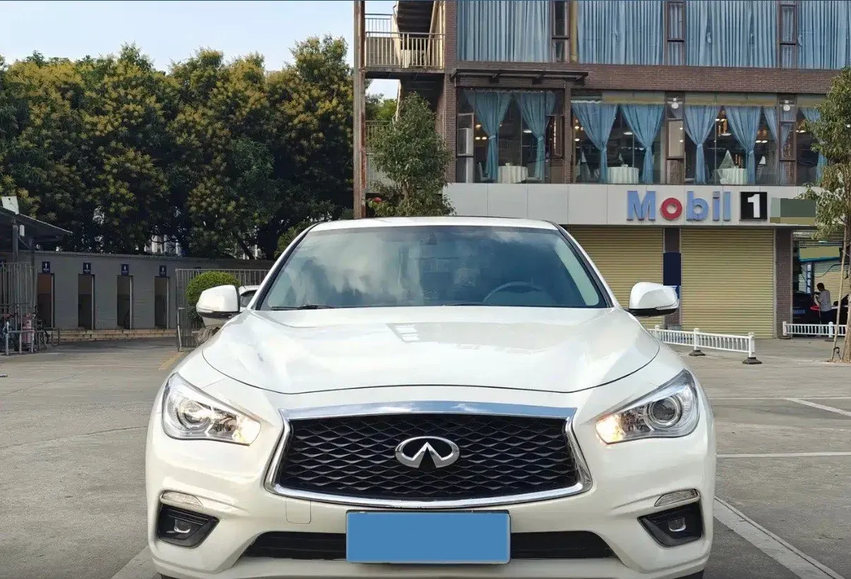 2022 Infiniti Q50L 2.0T 211HP L4 7AT,autocango,china used car exporter,china ev exporter,chinese used car exporter,chinese used ev exporter
