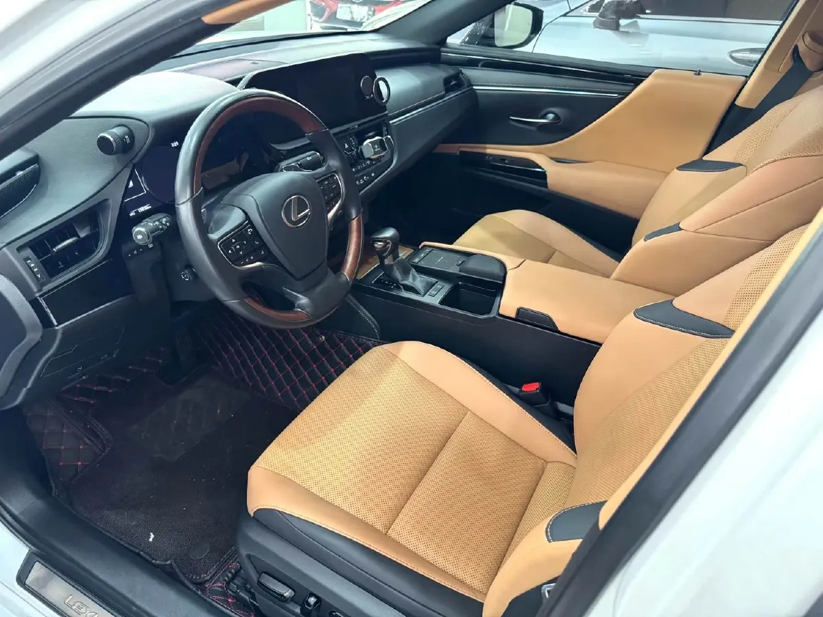 2021 Lexus ES 2.0L 173HP L4 CVT,autocango,china used car exporter,china ev exporter,chinese used car exporter,chinese used ev exporter