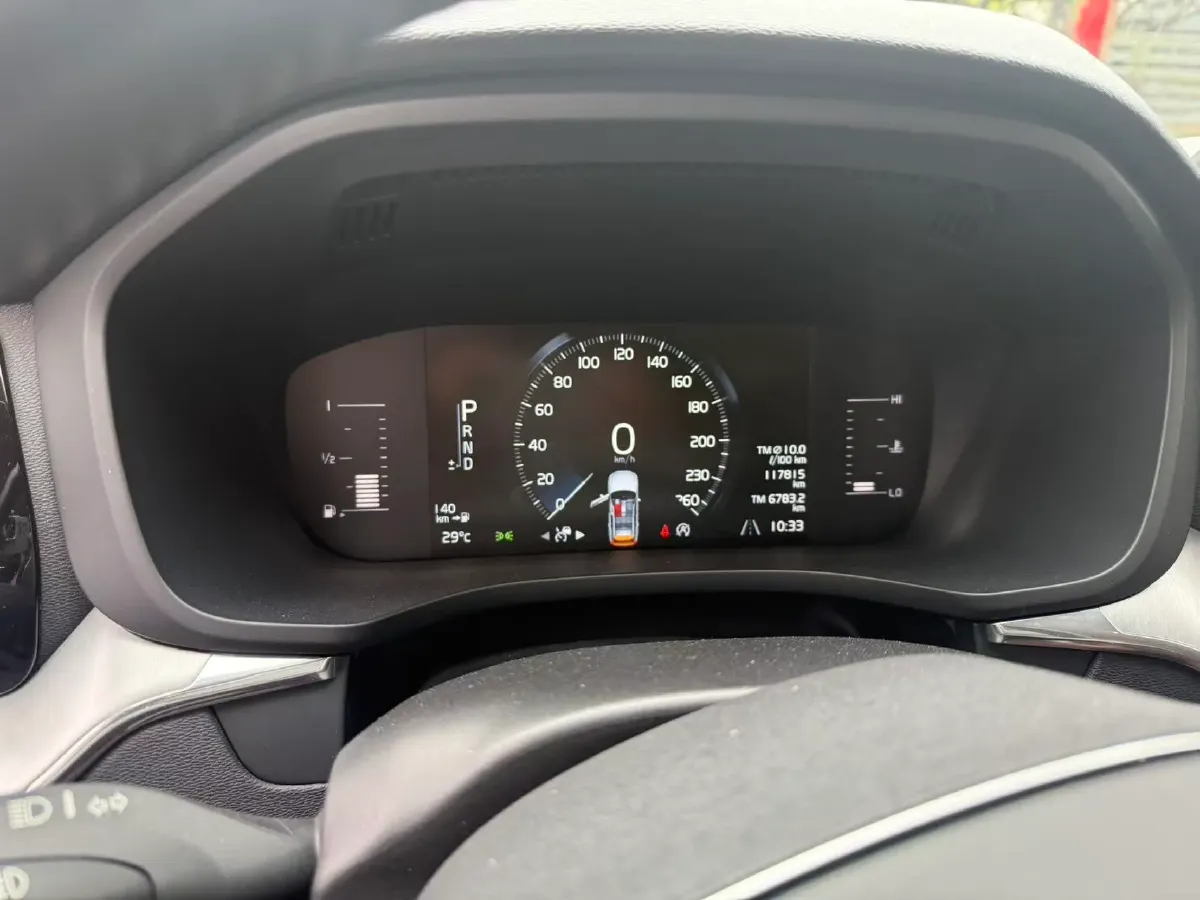 2019 Volvo XC60 2.0T 254HP L4 8AT,autocango,china used car exporter,china ev exporter,chinese used car exporter,chinese used ev exporter