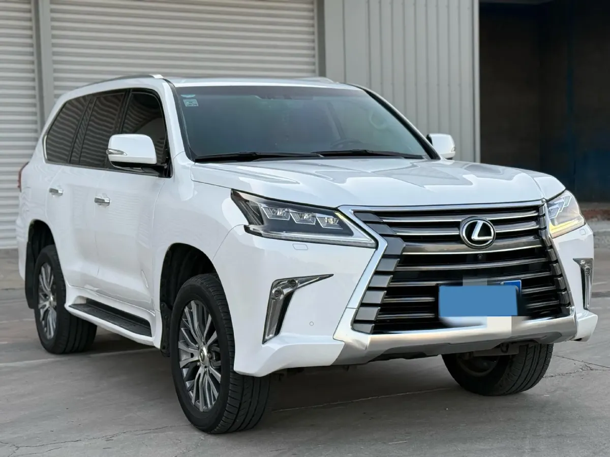 2017 Lexus LX 5.7L 367HP V8 8AT,autocango,china used car exporter,china ev exporter,chinese used car exporter,chinese used ev exporter