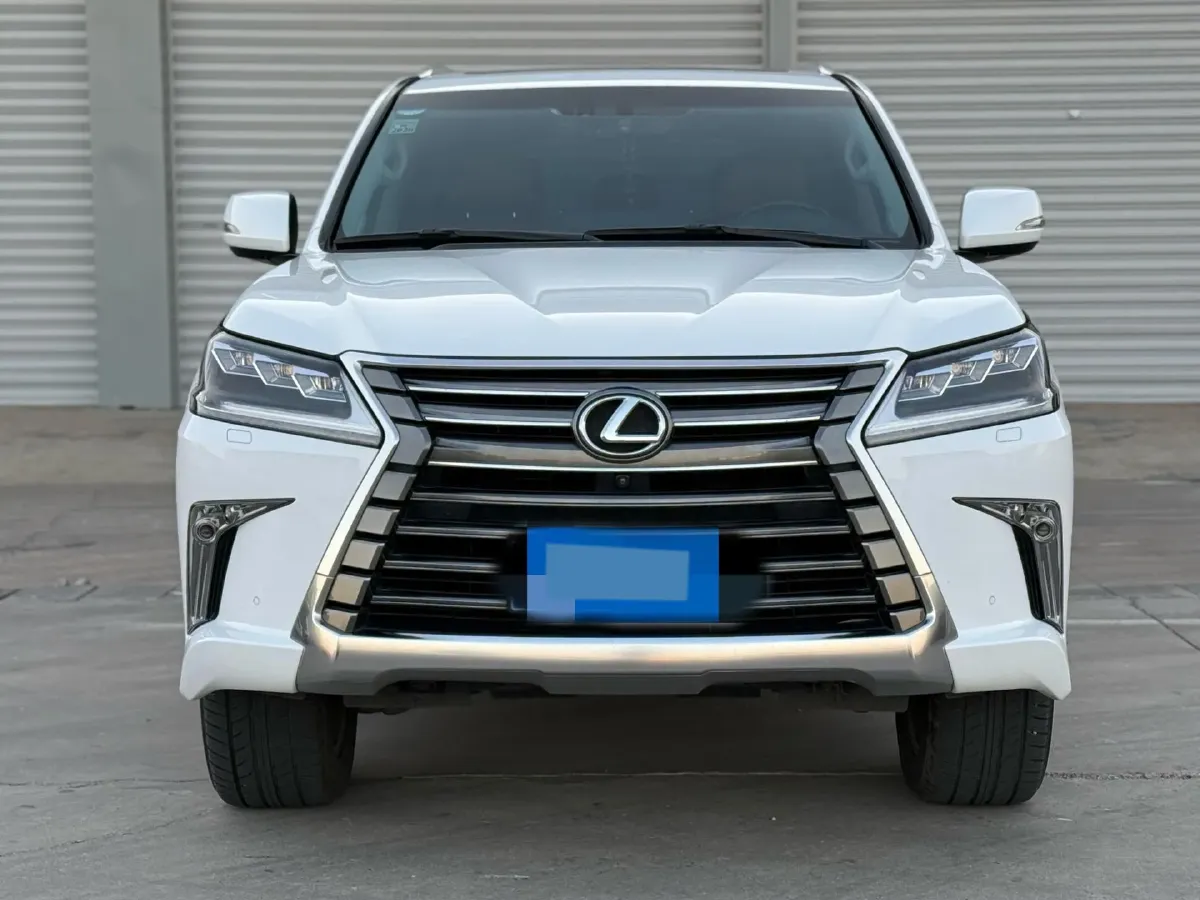 2017 Lexus LX 5.7L 367HP V8 8AT,autocango,china used car exporter,china ev exporter,chinese used car exporter,chinese used ev exporter