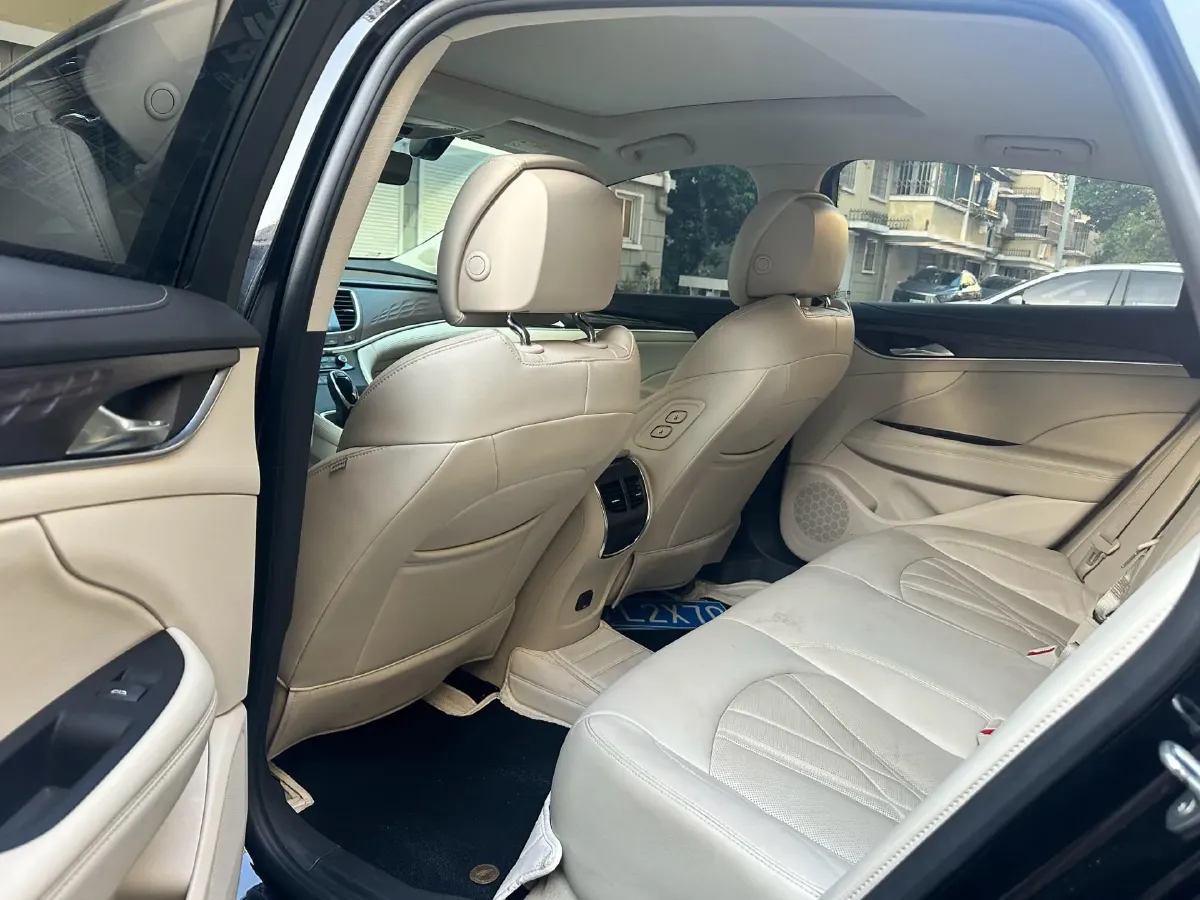2022 Buick Larcosse 2.0T 237HP L4 9AT,autocango,china used car exporter,china ev exporter,chinese used car exporter,chinese used ev exporter